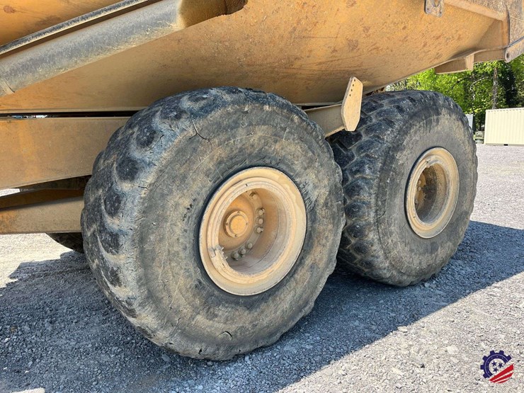 2010-volvo-a40e-image-8