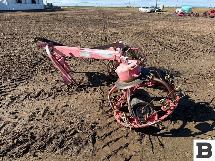 simak-hm-300-tedder-image-2