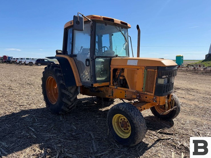 john-deere-tractor-image-7