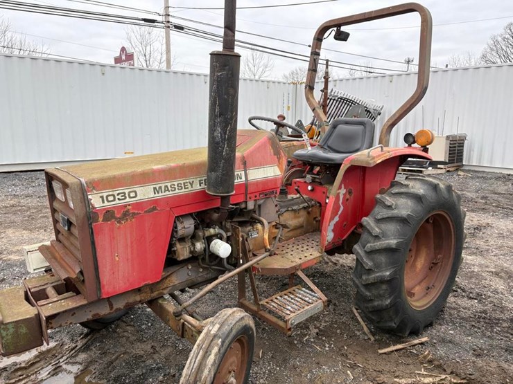 massey-ferguson-1030-image-4