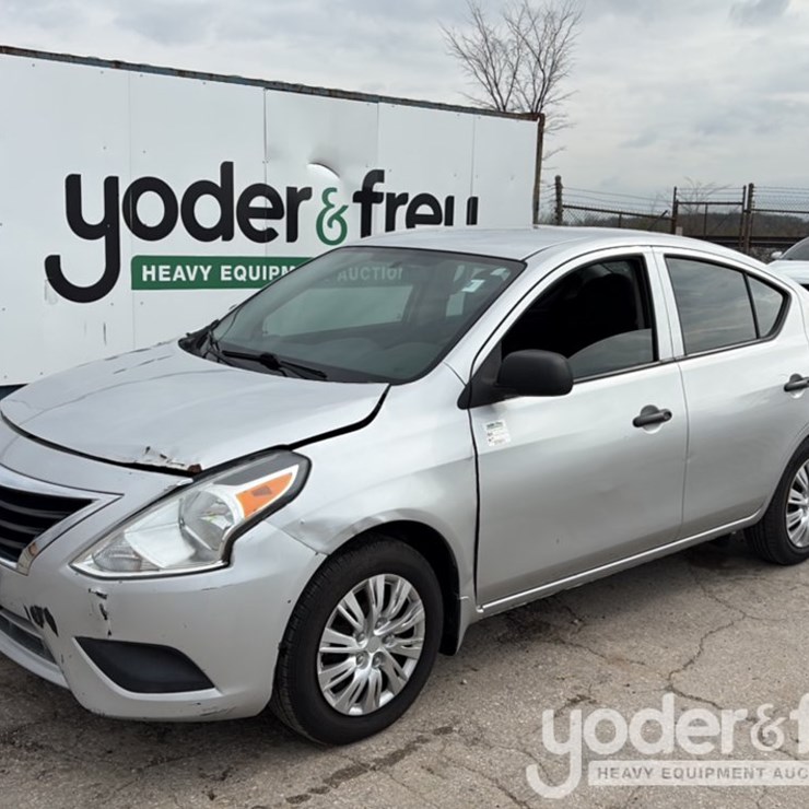 2015 Nissan VERSA