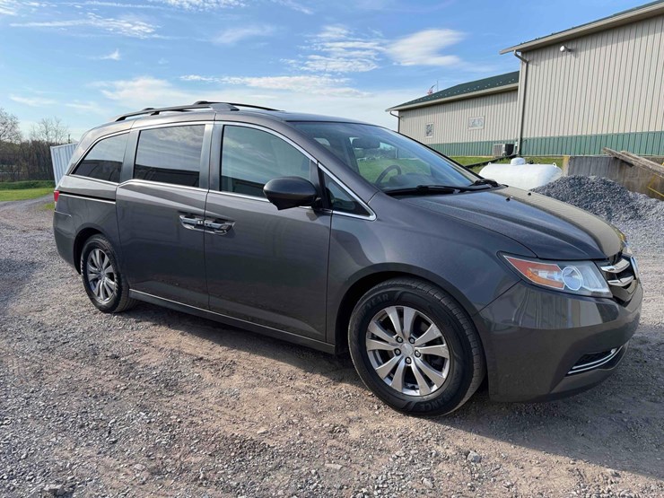 2015-honda-odyssey-image-4