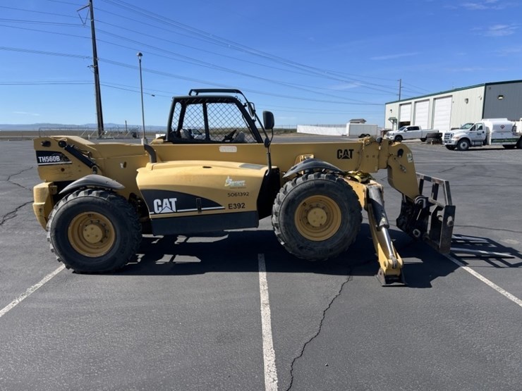 2013-caterpillar-th560b-image-3