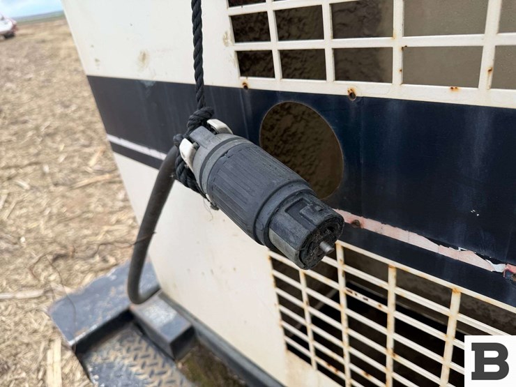 caterpillar-xq225-image-33