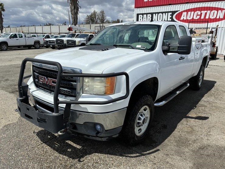2012-gmc-sierra-2500-image-1