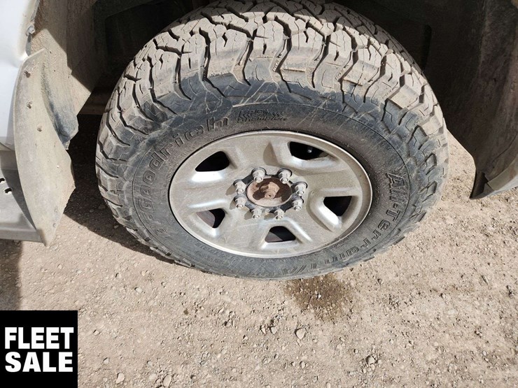 2015-ram-3500-slt-image-12