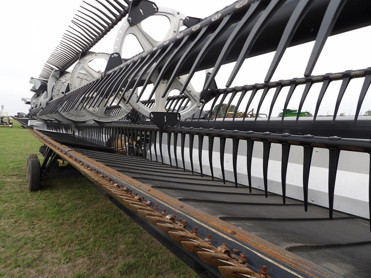 2023-mac-don-fd235-image-11