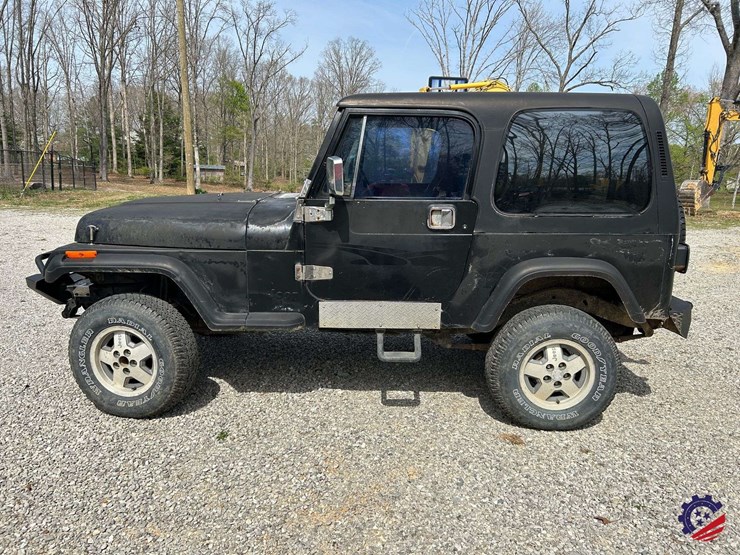 1994-jeep-wrangler-image-14