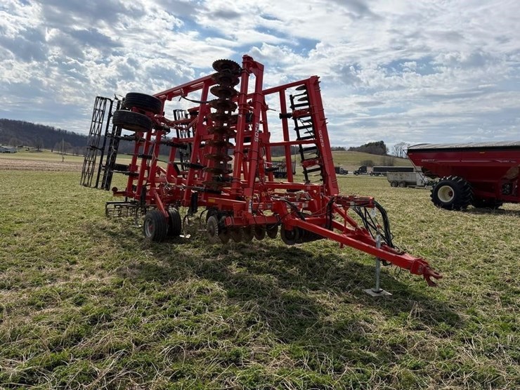 kuhn-landsman-6205-field-finisher-image-3