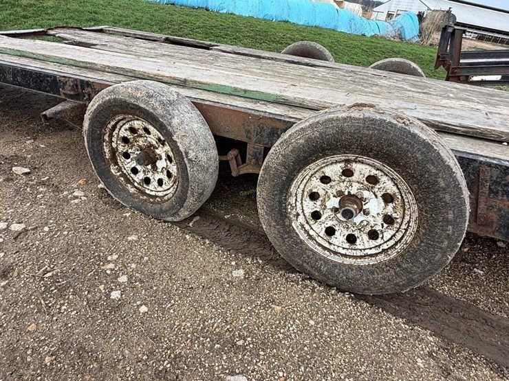 2015-h-&-h-tandem-axle-trailer-image-3