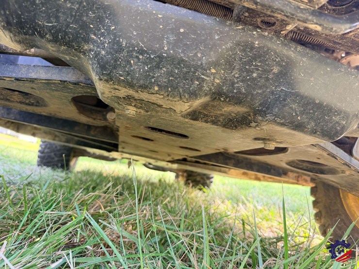 2024-john-deere-gator-xuv-835r-image-57