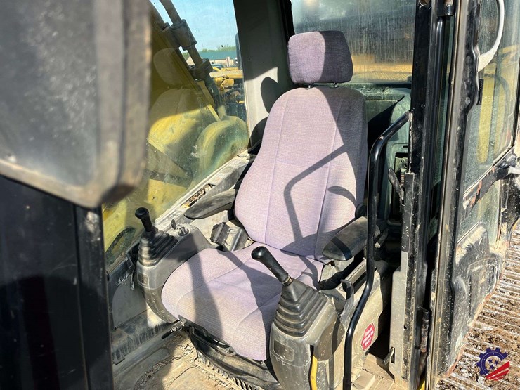 2010-caterpillar-345dl-image-73