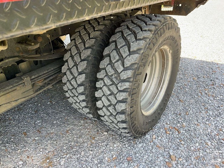 2016-ford-f350-image-8