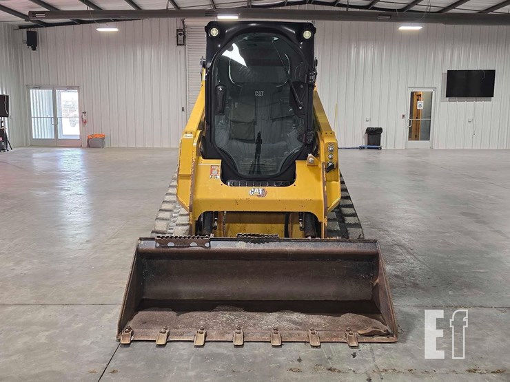 2023-caterpillar-259d3-image-7