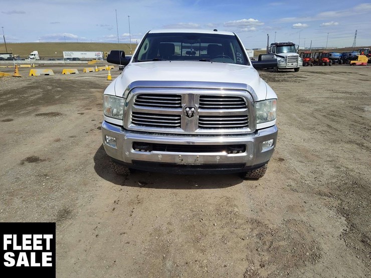 2018-dodge-2500-image-8