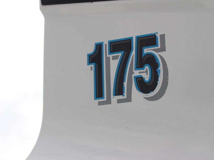 2019-freightliner-cascadia-126-image-11