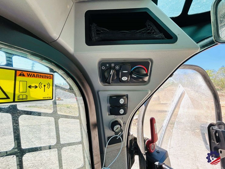 2018-caterpillar-299d2-image-57