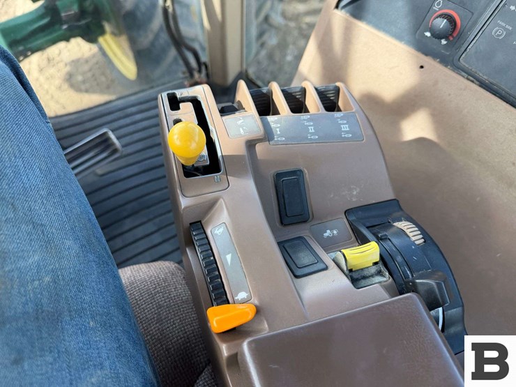 2003-john-deere-8420-image-70