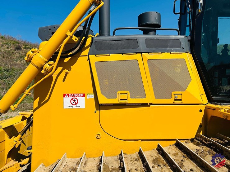 2022-komatsu-d65px-18-image-9