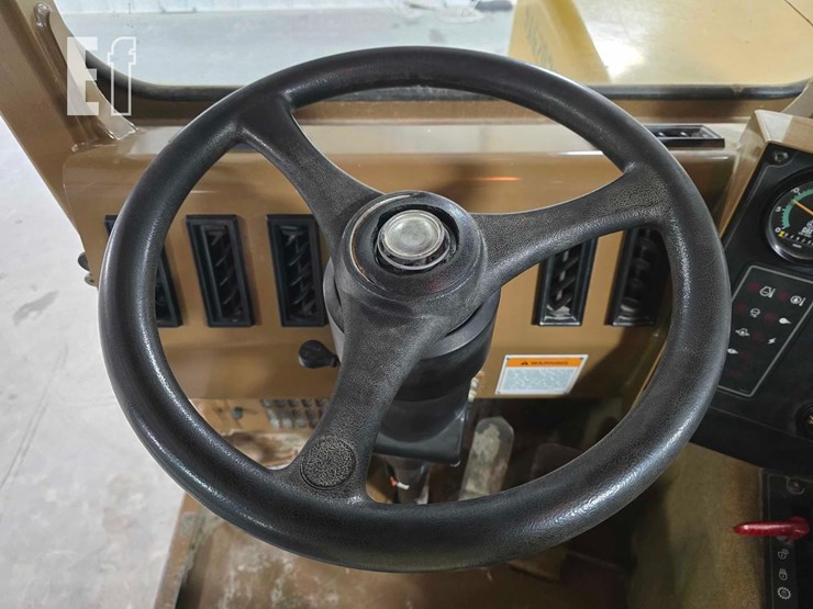 2006-caterpillar-615c-image-10