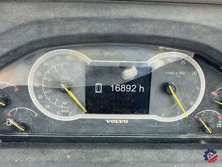 2012-volvo-a40f-image-91