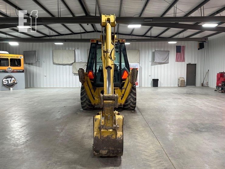 2001-caterpillar-420d-image-8