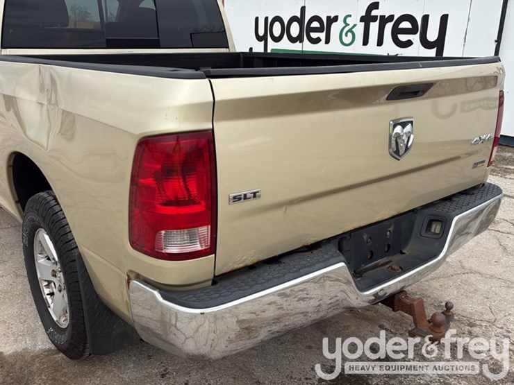 2011-dodge-ram-1500-image-16