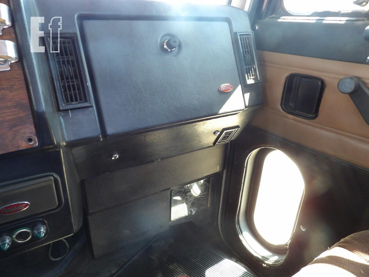 1997-peterbilt-379exhd-image-35