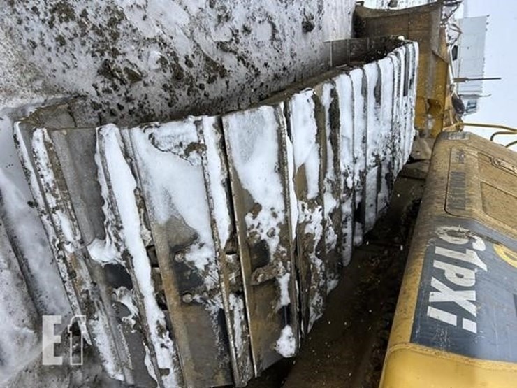 2017-komatsu-d61pxi-image-51