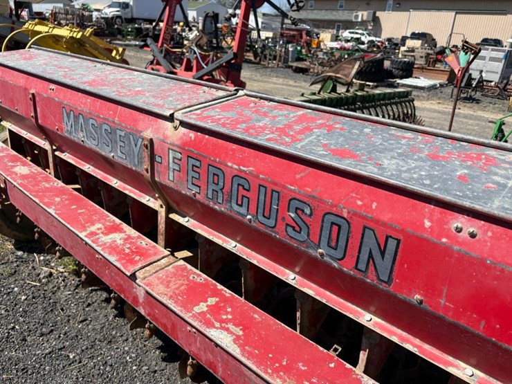 massey-ferguson-26a-image-10