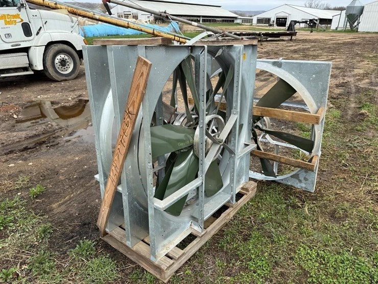 (4)-cool-air-52"-barn-fans-image-1