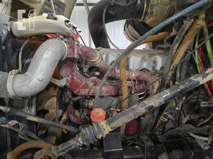 2010-mack-pinnacle-cxu613-image-18