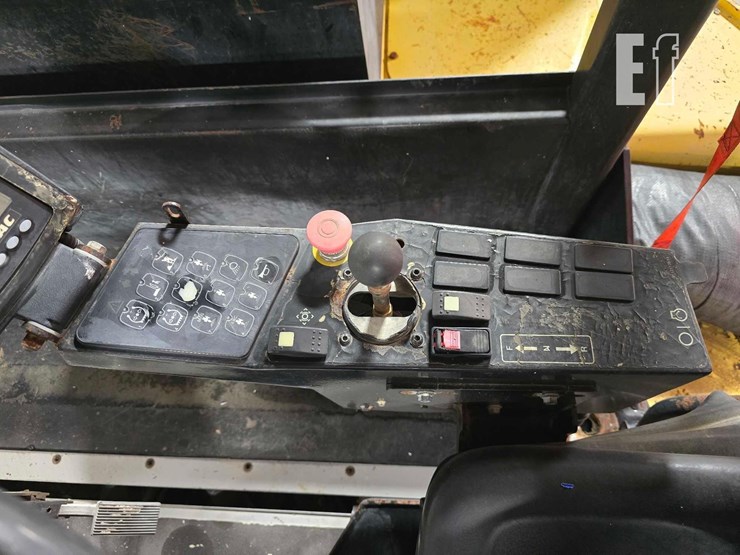 2013-dynapac-cp274-image-18