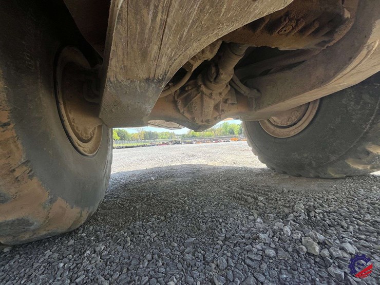 2012-volvo-a40f-image-26