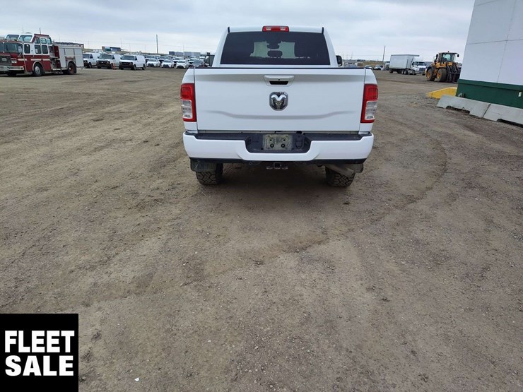 2019-dodge-2500-image-4