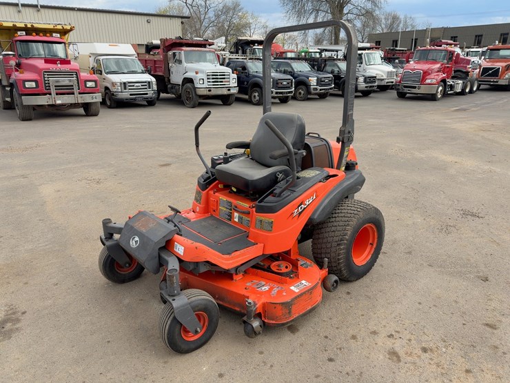 kubota-zd321-image-1