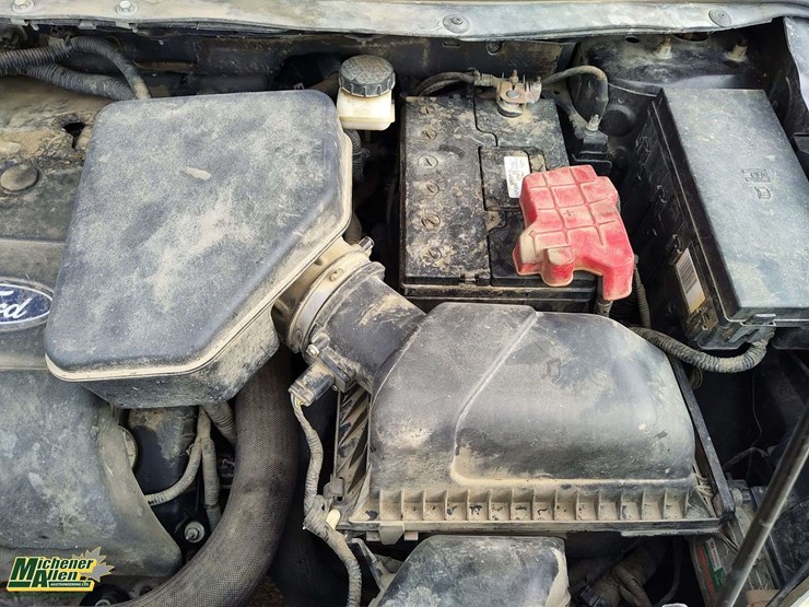 2011-ford-edge-image-27