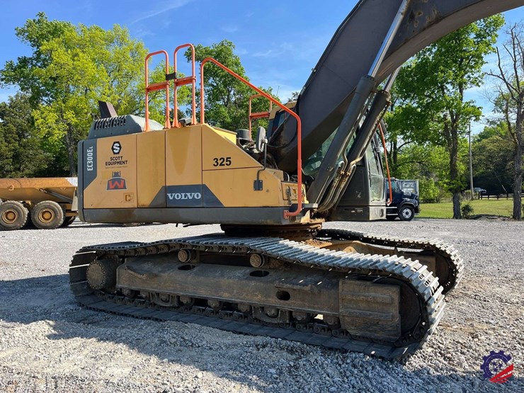 2017-volvo-ec300el-image-55