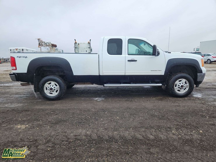 2011-gmc-sierra-2500hd-image-7