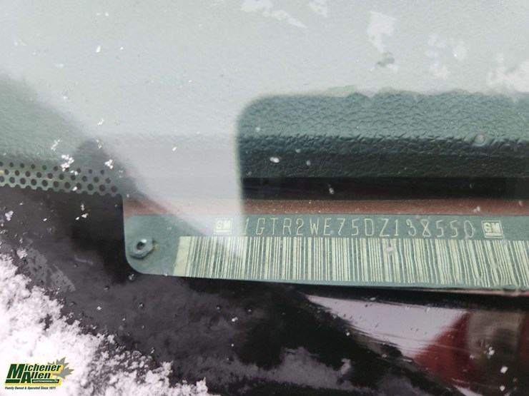 2013-gmc-sierra-1500-slt-image-32