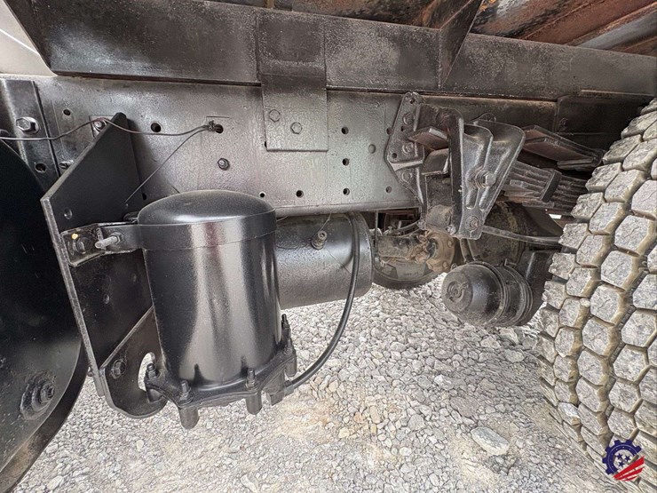 1993-international-4700-image-22