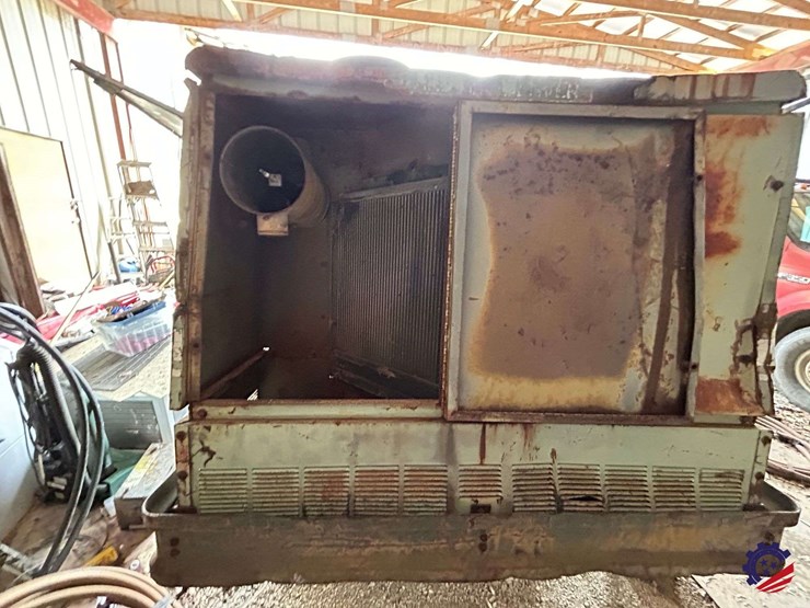 leroi-towable-air-compressor-image-38