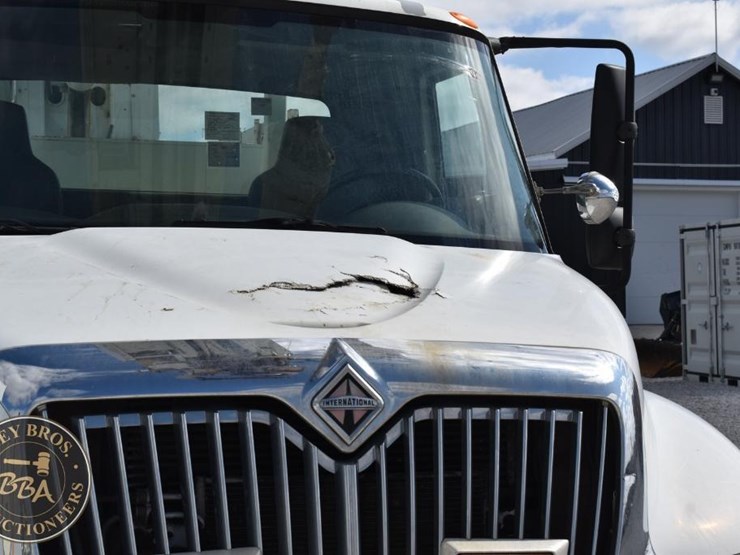 2005-international-durastar-4300-image-10