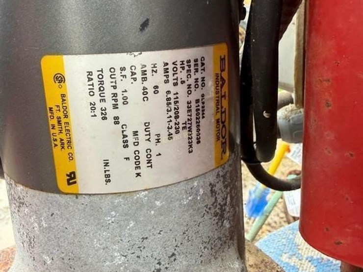 cattle-hoof-trimmer-image-9