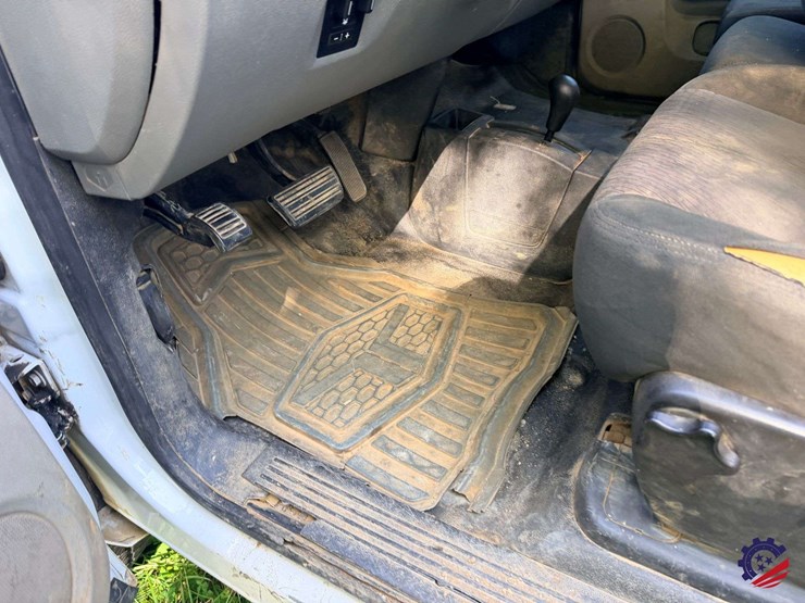 2012-chevrolet-silverado-2500hd-image-22