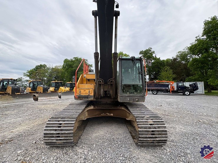 2017-volvo-ec300el-image-34