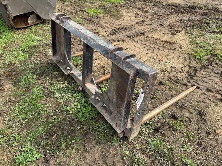 universal-attach-bale-spear-image-2