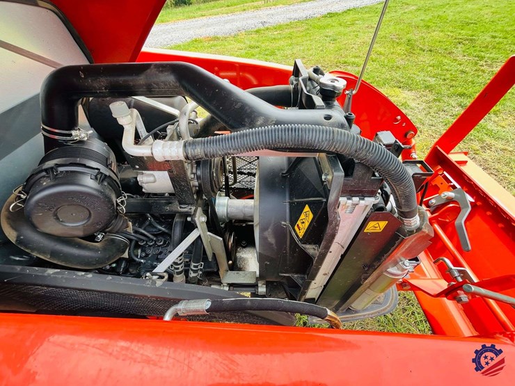 2022-kubota-lx2610hsd-image-30