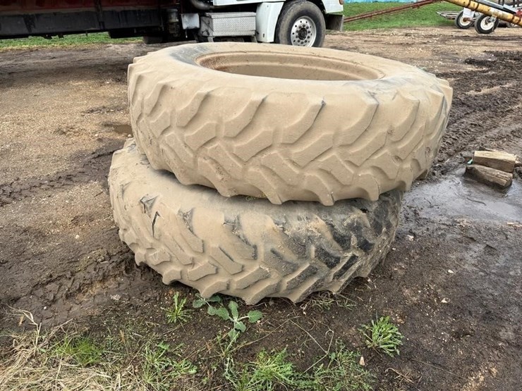 (2)-9-bolt-dual-tires-18.4-r38-image-1