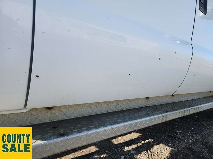 2013-ford-f550-image-53